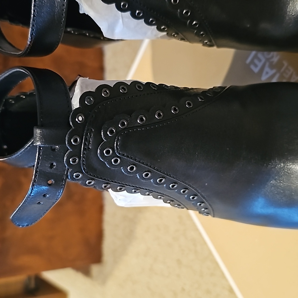 Mk Booties - image 6